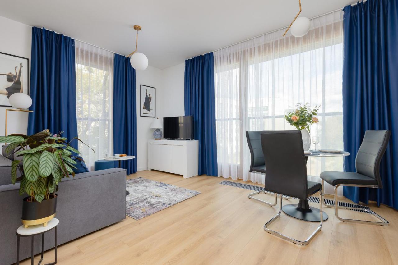 Warszawa Srodmiescie Bonifraterska Apartments By Noclegi Renters מראה חיצוני תמונה