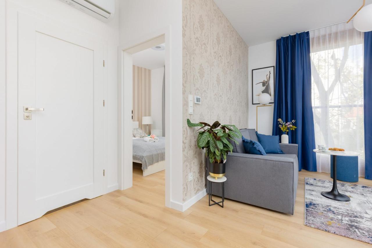 Warszawa Srodmiescie Bonifraterska Apartments By Noclegi Renters מראה חיצוני תמונה