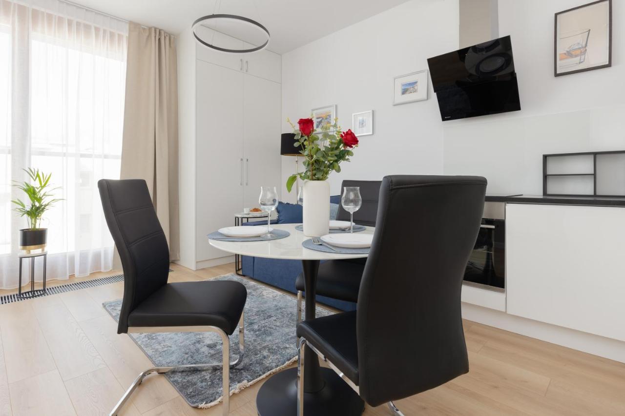 Warszawa Srodmiescie Bonifraterska Apartments By Noclegi Renters מראה חיצוני תמונה